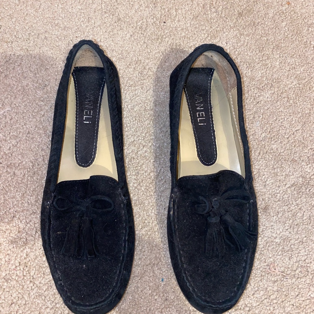 size 8 Vaneli black flats